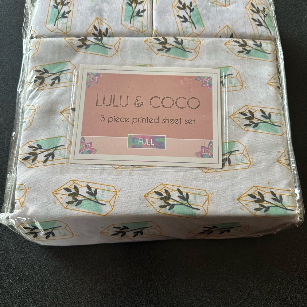 Full 3-Piece Printed Sheet Set - White and Green